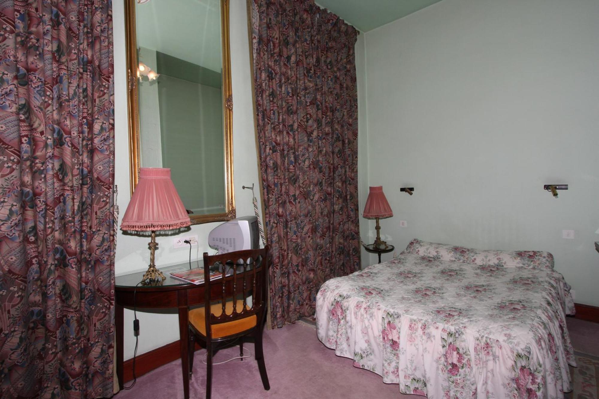 Cit'Hotel Marie Stuart La Roche-sur-Yon Exterior foto